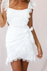 Vestido cruzado de encaje Sonnet con ribete de encaje, blanco