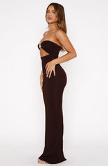 Vestido maxi sin tirantes Pray For Forgiveness color chocolate