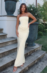 Vestido largo Love This Feeling de color mantequilla
