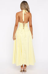 Vestido midi tipo halter Tinsel Trouble, color limón
